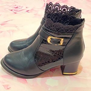 Black Ankle Boots With Lace